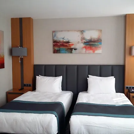 Hotel Ramada By Wyndham Nilufer