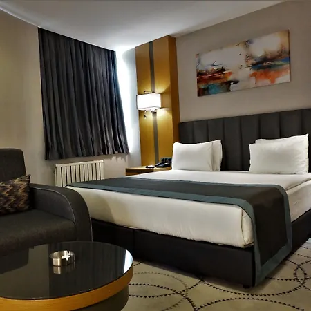 Ramada By Wyndham Nilufer 4*