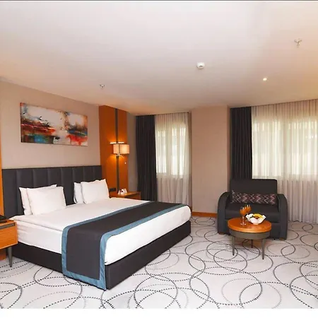 Ramada By Wyndham Nilufer 4* Bursa