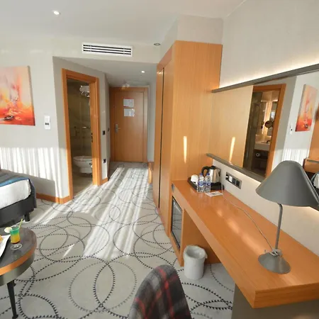 Ramada By Wyndham Nilufer Hotel