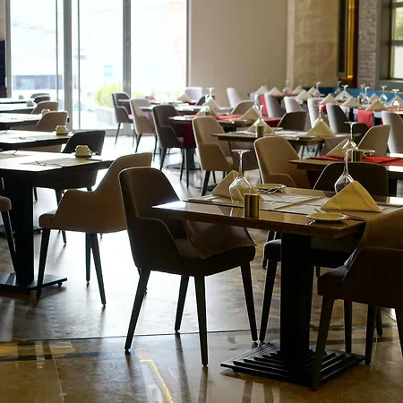 Hotel Ramada By Wyndham Nilufer