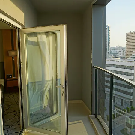 Hotel Ramada By Wyndham Nilufer 4*