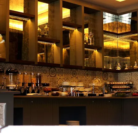 Hotel Ramada By Wyndham Nilufer