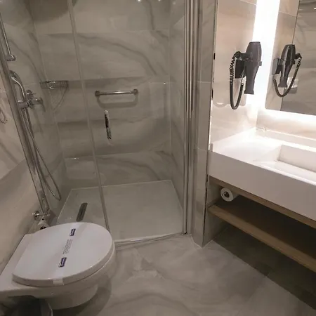 Hotel Ramada By Wyndham Nilufer Bursa