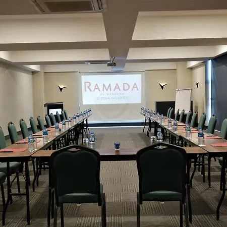 Ramada By Wyndham Nilufer Hotel 4*